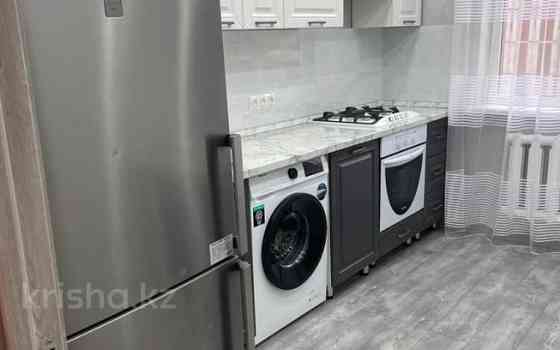 1-комнатная квартира, 40 м², 1/9 этаж помесячно, Жарокова 277 Алматы