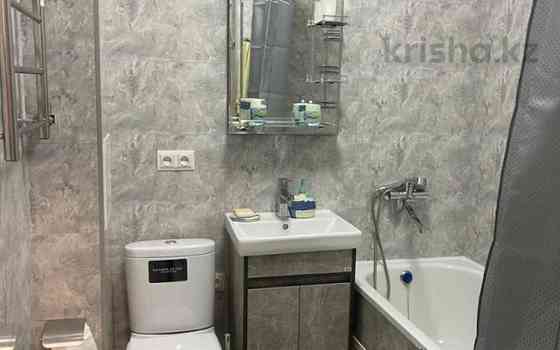 1-комнатная квартира, 40 м², 1/9 этаж помесячно, Жарокова 277 Алматы