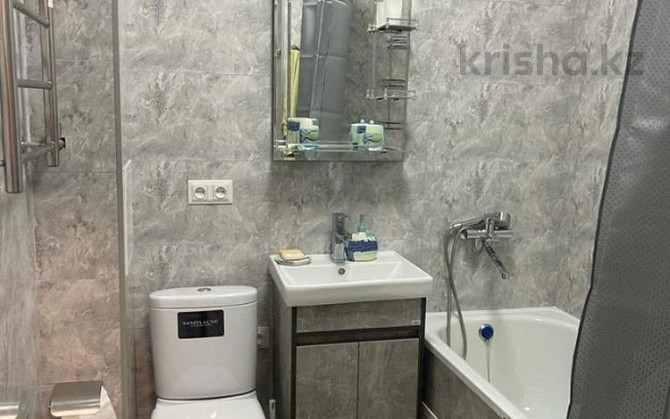 1-комнатная квартира, 40 м², 1/9 этаж помесячно, Жарокова 277 Алматы - изображение 3