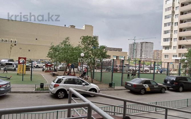 2-комнатная квартира, 81.5 м², 3/19 этаж помесячно, Тауелсиздик 34/1 Астана - изображение 2