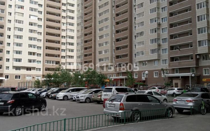 2-комнатная квартира, 81.5 м², 3/19 этаж помесячно, Тауелсиздик 34/1 Астана - изображение 1