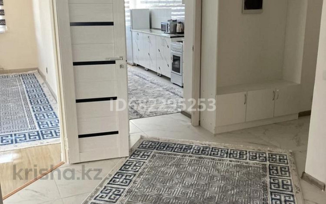 3-комнатная квартира, 100 м², 9/12 этаж посуточно, Жана кала 9 коше 40 /3 Туркестан - изображение 1