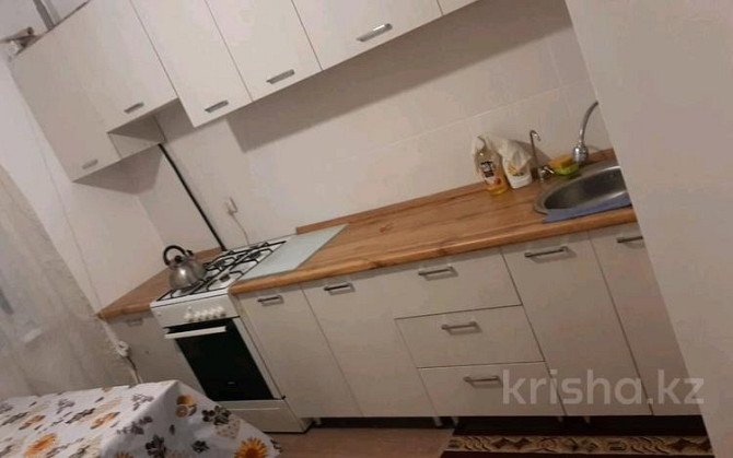 2-комнатная квартира, 55 м², 1/5 этаж помесячно, Кассина 146 Алматы - изображение 1