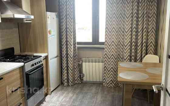 1-комнатная квартира, 40 м², 6/9 этаж помесячно, мкр Алмагуль 275 - Жарокова Almaty