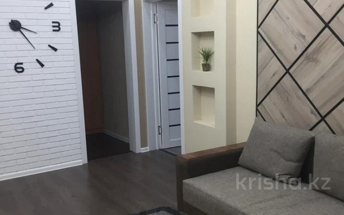1-комнатная квартира, 40 м², 6/9 этаж помесячно, мкр Алмагуль 275 - Жарокова Алматы - изображение 6