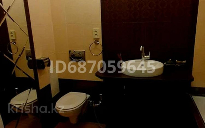 1-комнатная квартира, 52 м², 8/10 этаж помесячно, Кенесары хана 54 - По ул. КенесарыХана Алматы - изображение 1
