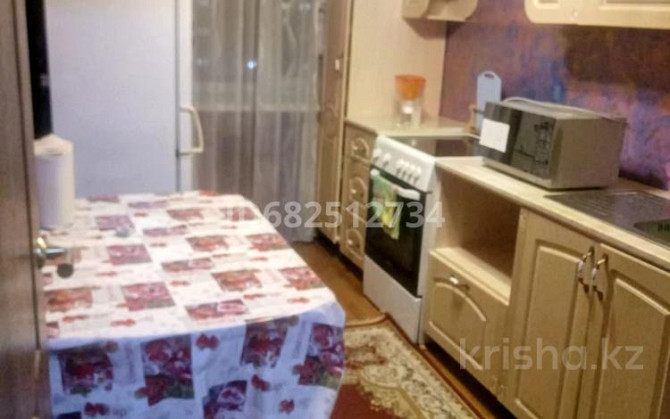 3-комнатная квартира, 64 м², 6/6 этаж посуточно, Шугаева — Жас улан, Абай арена Семей - изображение 3