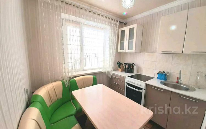 2-комнатная квартира, 44 м², 4/4 этаж посуточно, Гагарина Жезказган - изображение 3