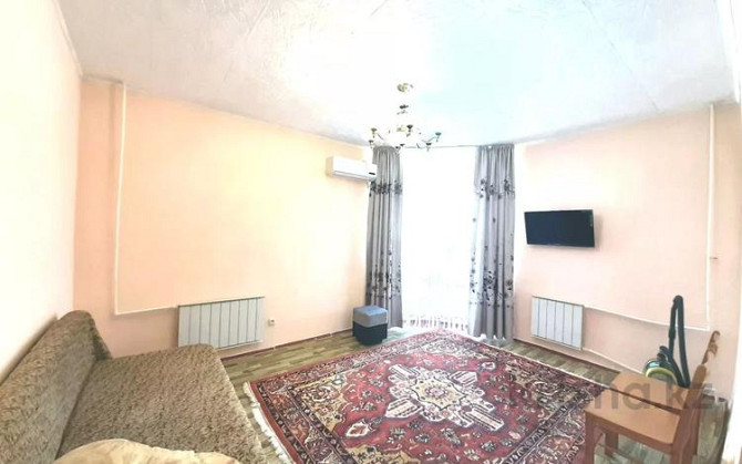 2-комнатная квартира, 46 м², 3/6 этаж посуточно, проспект Алашахана Жезказган - изображение 2