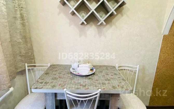 2-комнатная квартира, 45 м², 4/5 этаж посуточно, Деева 1 Жезказган - изображение 3