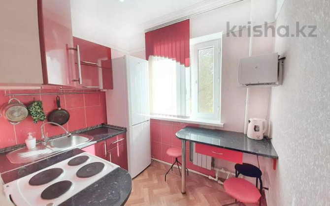 2-комнатная квартира, 48 м², 3/5 этаж посуточно, Алашахана 5 Жезказган - изображение 6