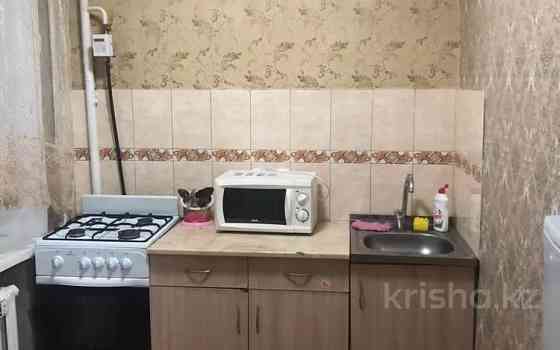 3-комнатная квартира, 52 м², 3/9 этаж посуточно, Ермекова 62 — Воинов Интернационалистов Караганда