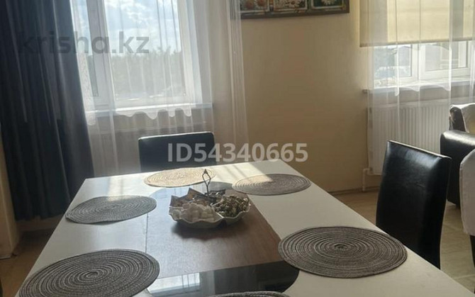 3-комнатная квартира, 150 м², 2 этаж посуточно, Даумова 23 — ПАРК КИРОВА Oral - photo 3