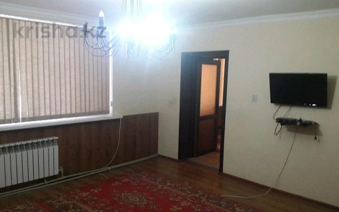 5-комнатный дом помесячно, 140 м², 11-й микрорайон, 11-й микрорайон 128 — Фурманова Shymkent - photo 1