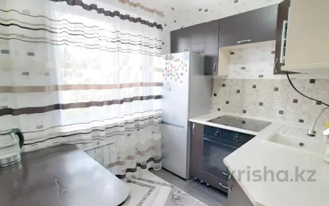 2-комнатная квартира, 48 м², 3/5 этаж посуточно, ул. Гарышкерлер 28 Жезказган - изображение 6
