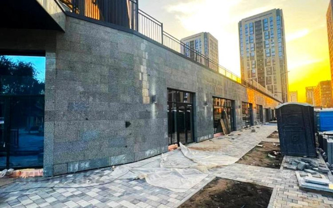 Свободное назначение, магазины и бутики, общепит, салоны красоты, 143 м² Алматы - изображение 1