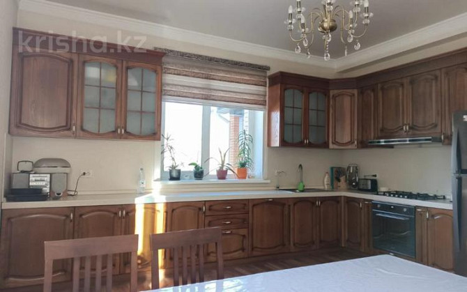 7-комнатный дом помесячно, 408 м², 12 сот., мкр Баганашыл, проспект Аль-Фараби — улица Тан Almaty - photo 1