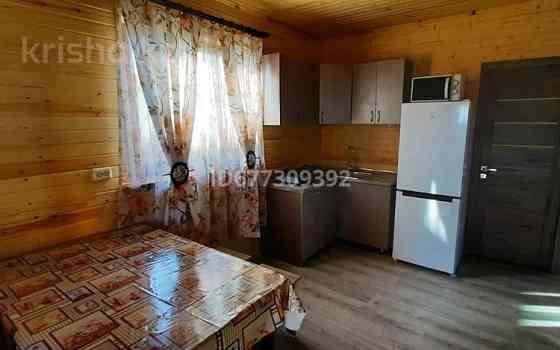 3-комнатный дом помесячно, 50 м², 18 микрорайон 