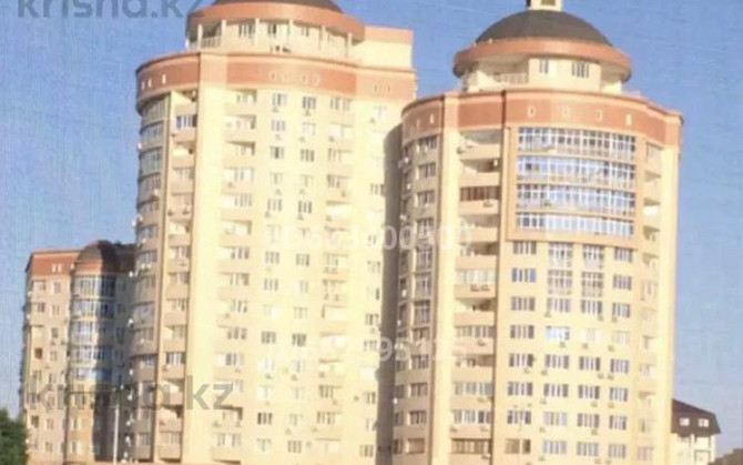 3-комнатная квартира, 140 м², 5/9 этаж посуточно, Кулманова 1а — Рядом с Акиматом Атырау - изображение 1