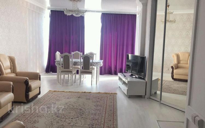 3-комнатная квартира, 70 м², 24/25 этаж посуточно, мкр 11 — Маметова Актобе - изображение 1