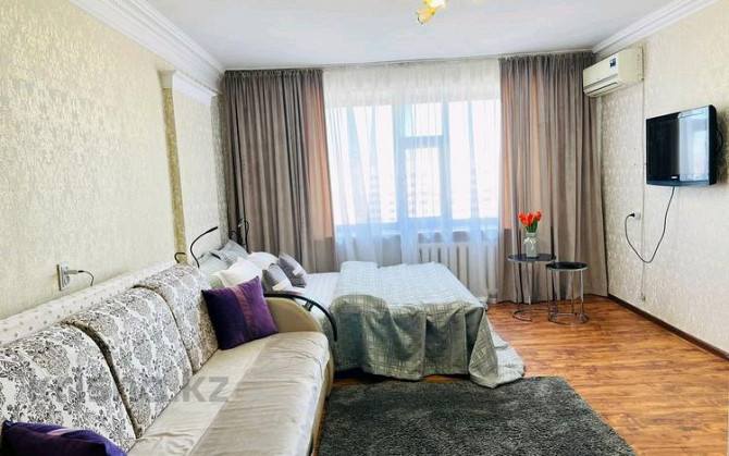 3-комнатная квартира, 65 м², 9/9 этаж посуточно, Абулхаир хана 73 — Космос Актобе - изображение 2