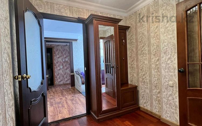 3-комнатная квартира, 65 м², 9/9 этаж посуточно, Абулхаир хана 73 — Космос Актобе - изображение 8
