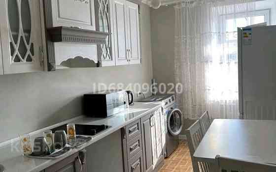 3-комнатная квартира, 80 м², 15/16 этаж посуточно, Дулатова 145 — Шакарима . Центр Семей