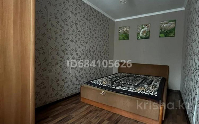 3-комнатная квартира, 95 м², 2/5 этаж посуточно, мкр Новый Город, Лободы 6 Караганда - изображение 2
