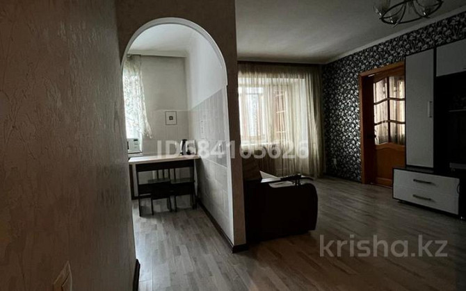 3-комнатная квартира, 95 м², 2/5 этаж посуточно, мкр Новый Город, Лободы 6 Караганда - изображение 3
