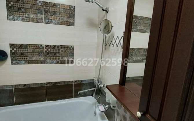3-комнатная квартира, 70 м², 7/9 этаж посуточно, Ержанова — Коммисарова Караганда - изображение 3