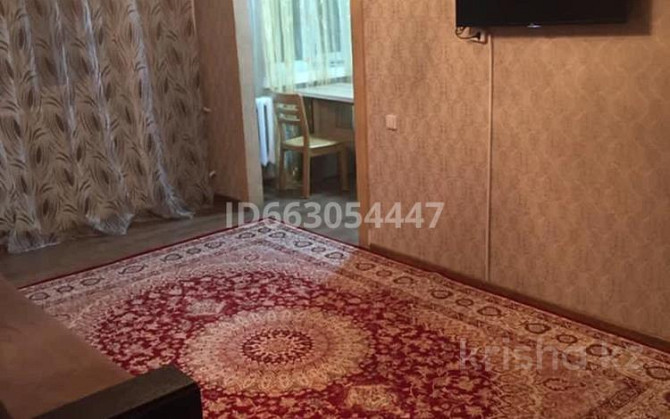 3-комнатная квартира, 56 м², 3/4 этаж посуточно, 72 квартал 22 — Кабанбай батыра Semey - photo 8