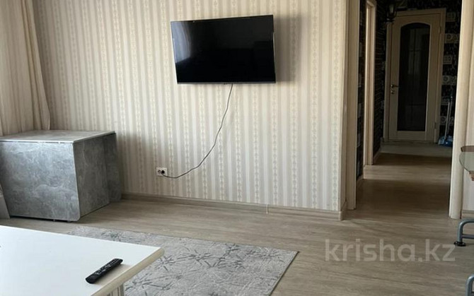 3-комнатная квартира, 100 м², 4 этаж посуточно, мкр Юго-Восток, Республики 31 Караганда - изображение 3