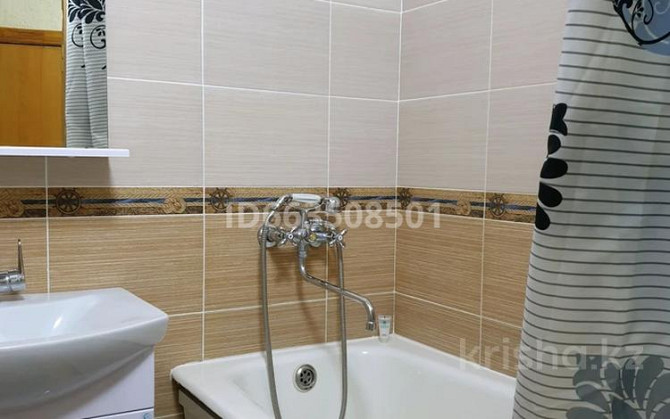 3-комнатная квартира, 70 м², 4/5 этаж посуточно, улица Михаэлиса 2 — Абая Усть-Каменогорск - изображение 3