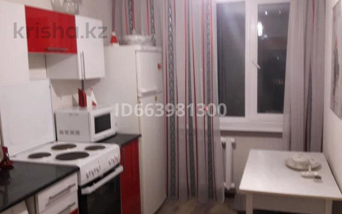 3-комнатная квартира, 67 м², 3/9 этаж посуточно, улица Казахстан 64 Усть-Каменогорск - изображение 4