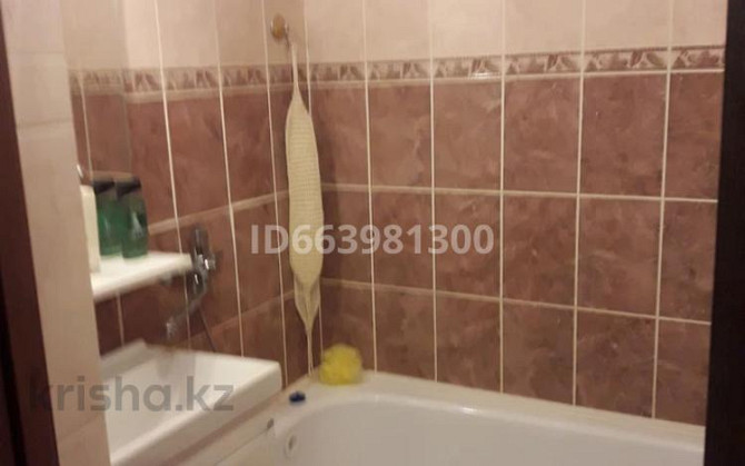 3-комнатная квартира, 67 м², 3/9 этаж посуточно, улица Казахстан 64 Усть-Каменогорск - изображение 7