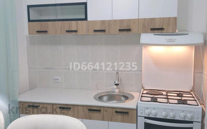 1-комнатная квартира, 36 м², 2/9 этаж посуточно, 4-й микрорайон 35  - изображение 2