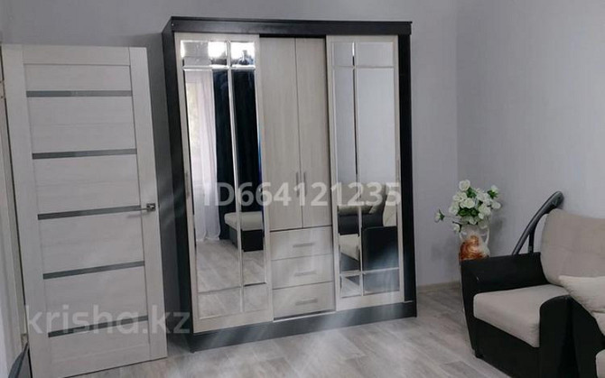 1-комнатная квартира, 36 м², 2/9 этаж посуточно, 4-й микрорайон 35  - изображение 4