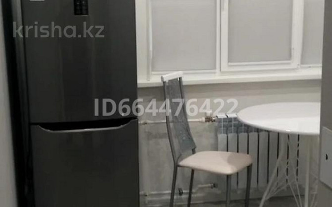 1-комнатная квартира, 40 м², 2/9 этаж посуточно, 10 мкр 2  - изображение 2