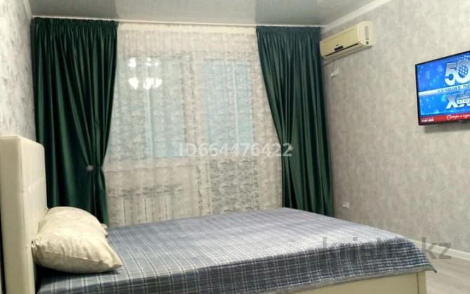 1-комнатная квартира, 40 м², 2/9 этаж посуточно, 10 мкр 2  - изображение 4
