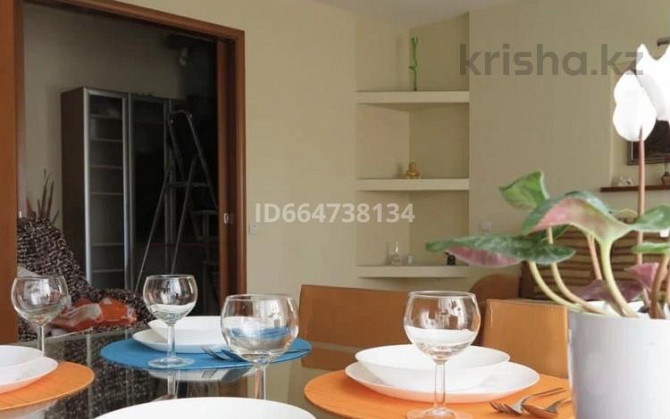 3-комнатная квартира, 70 м², 4/5 этаж посуточно, Ихсанова 87 — Курмангазы Уральск - изображение 6