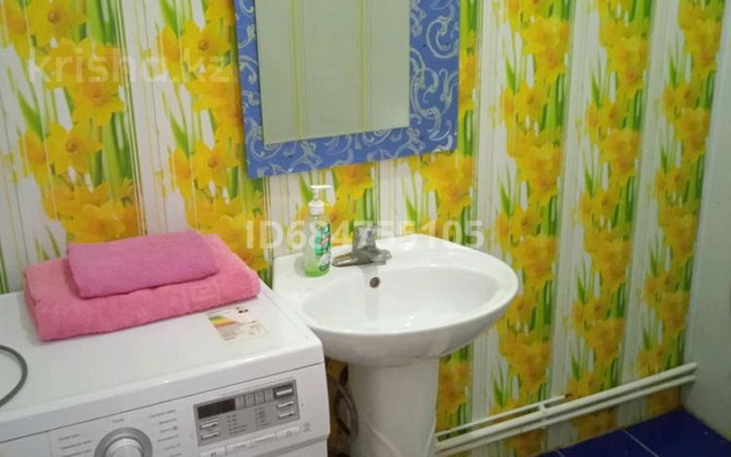 2-комнатная квартира, 42 м², 1/2 этаж посуточно, Школьная — Плаза  - photo 3