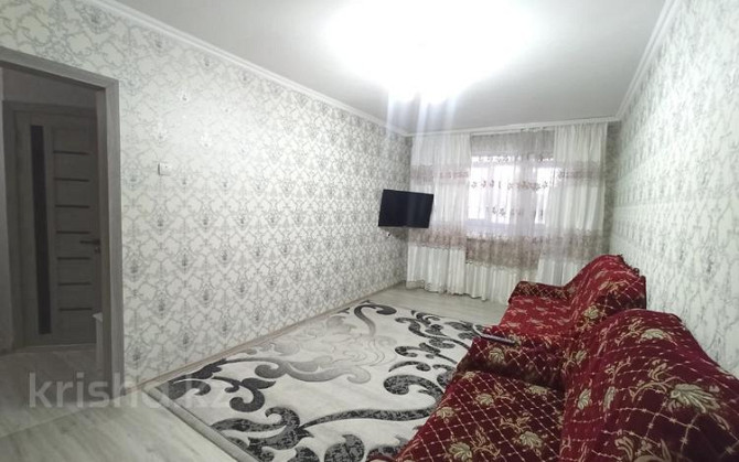 2-комнатная квартира, 48 м², 2/5 этаж посуточно, Гарышкерлер 21а Жезказган - изображение 1
