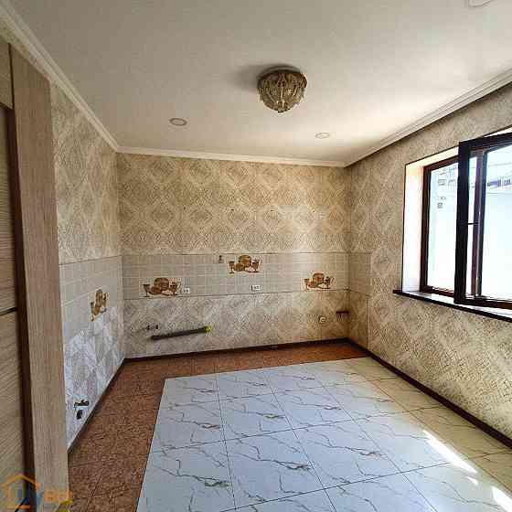 5-комнатная квартира, 1 этаж, 120 м² Ташкент