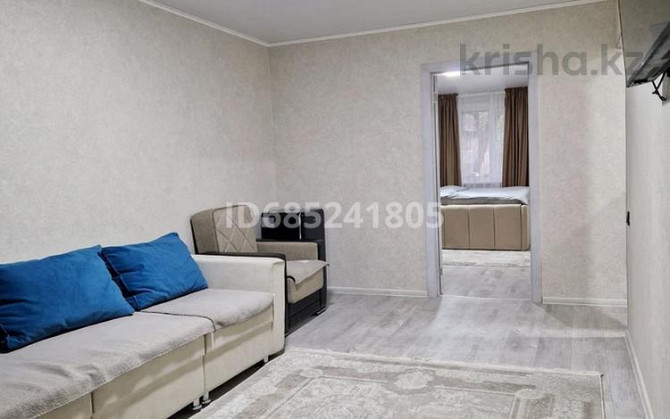 2-комнатная квартира, 45 м², 1/5 этаж посуточно, проспект Республики 43/2 Темиртау - изображение 3