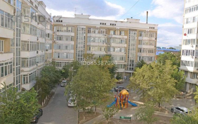 3-комнатная квартира, 85 м², 4/9 этаж посуточно, Надежда Крупская 24д Атырау - изображение 3