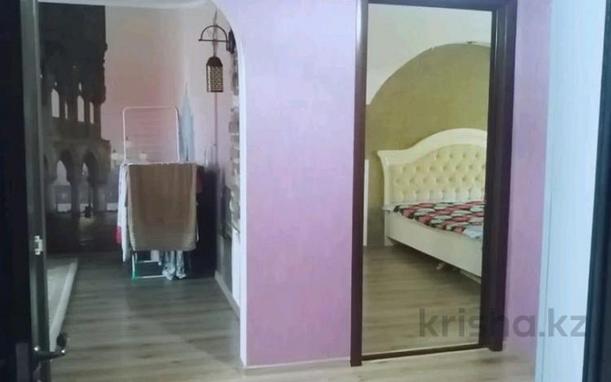 3-комнатная квартира, 72 м², 3/5 этаж посуточно, Курмангазы 164 — Пр. Абая Уральск - изображение 3