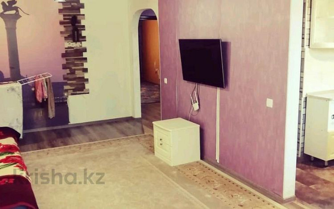 3-комнатная квартира, 72 м², 3/5 этаж посуточно, Курмангазы 164 — Пр. Абая Уральск - изображение 8