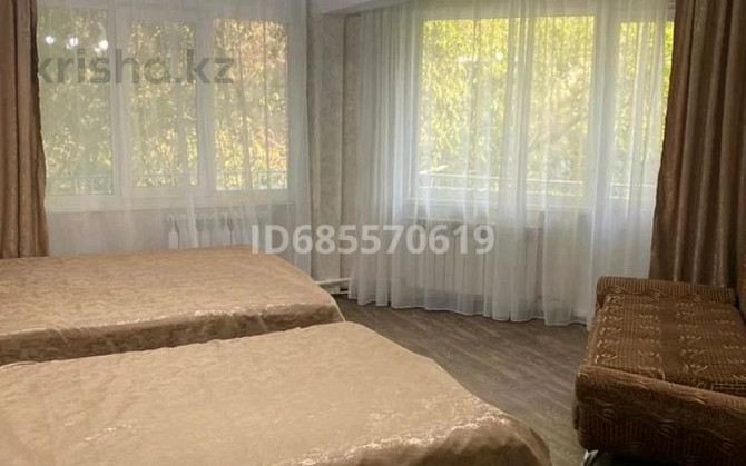 3-комнатная квартира, 70 м², 2/5 этаж посуточно, Утепова — Утепова Усть-Каменогорск - изображение 2