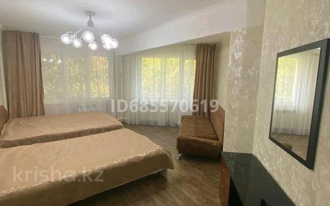 3-комнатная квартира, 70 м², 2/5 этаж посуточно, Утепова — Утепова Усть-Каменогорск - изображение 3