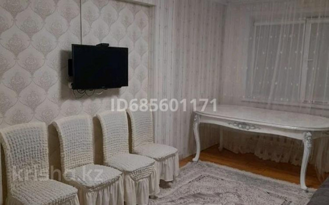 3-комнатная квартира, 54 м², 1/5 этаж посуточно, мкр Юго-Восток, Камали Дүйсембеков 63 Karagandy - photo 4